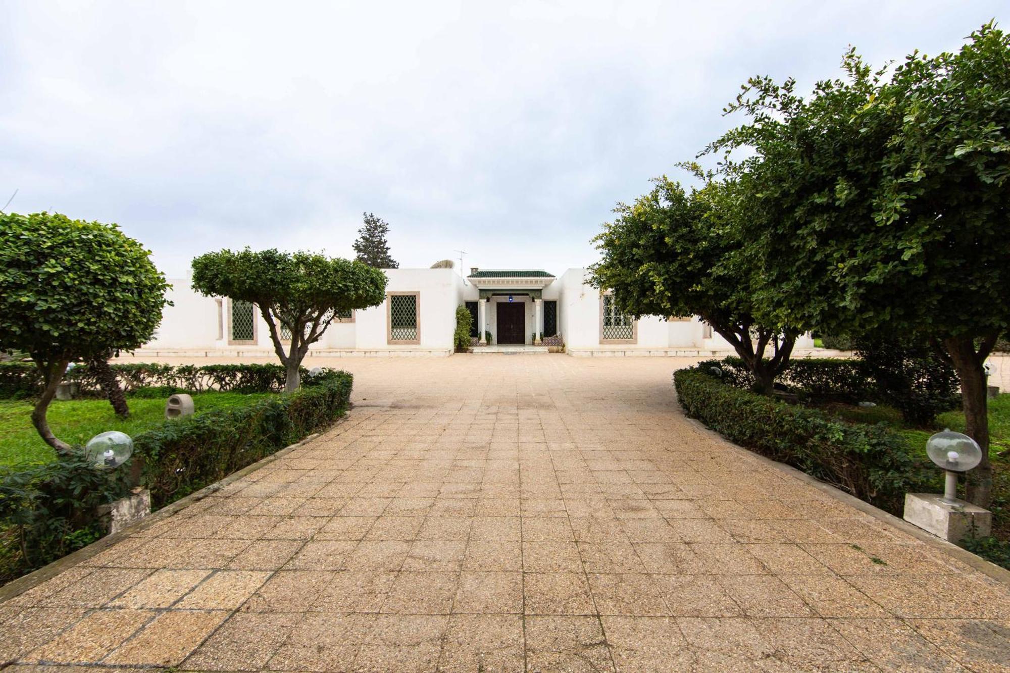 Appartement Prive Dans Une Grande Maison D'Hote La Marsa Exterior photo