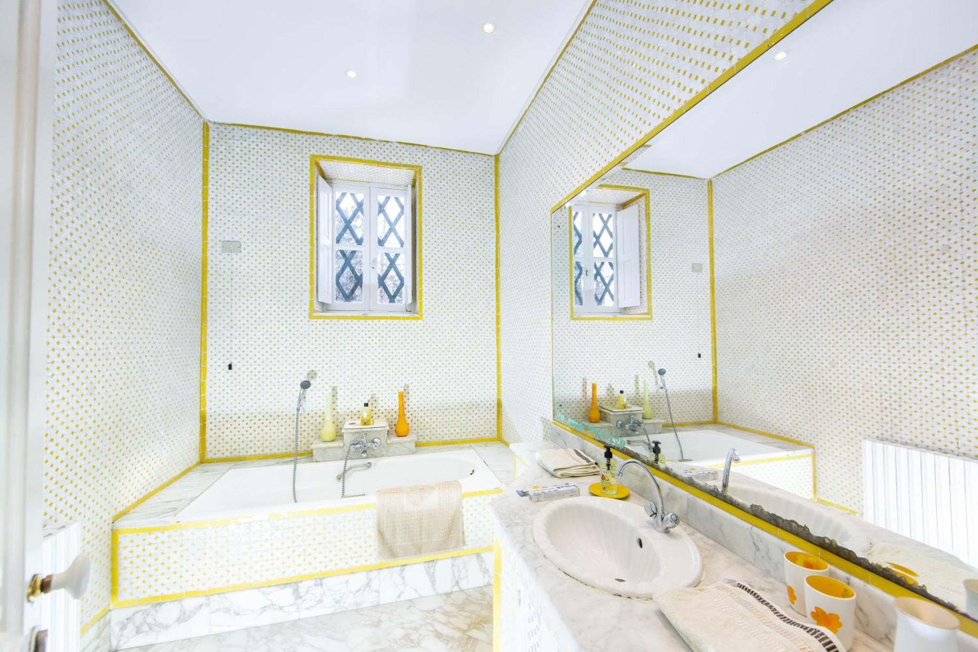 Appartement Prive Dans Une Grande Maison D'Hote La Marsa Exterior photo
